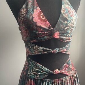 Floral Maxi dress with Cut-Out Detail
